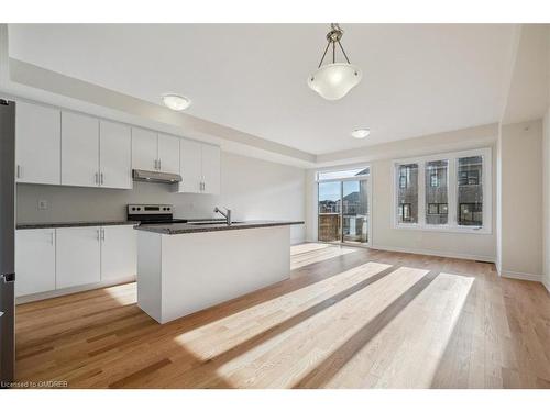 1396 National Common, Burlington, ON - Indoor Photo Showing Kitchen