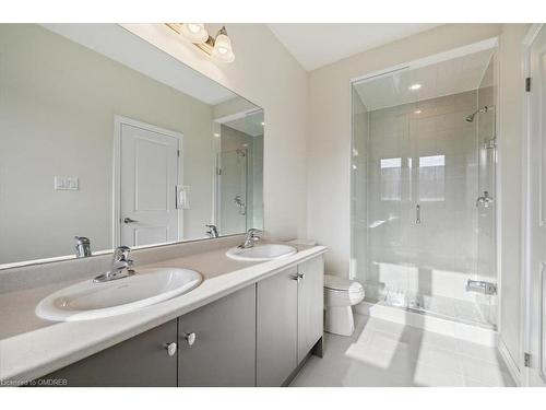 1396 National Common, Burlington, ON - Indoor Photo Showing Bathroom