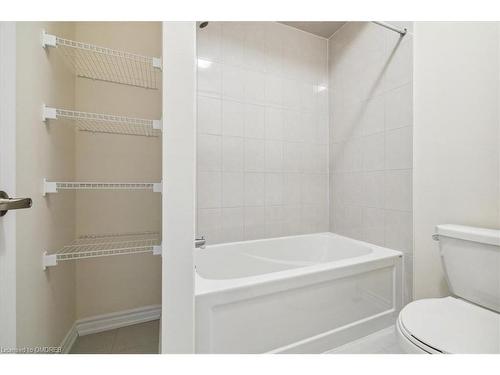 1396 National Common, Burlington, ON - Indoor Photo Showing Bathroom