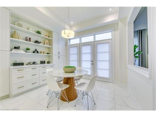 83 Ballmer Trail, Oakville, ON - Indoor Photo Showing Dining Room