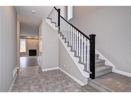 442 Westhaven Street, Waterloo, ON - Indoor Photo Showing Other Room