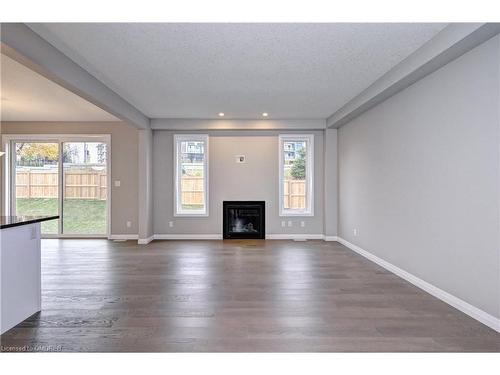 442 Westhaven Street, Waterloo, ON - Indoor Photo Showing Living Room With Fireplace