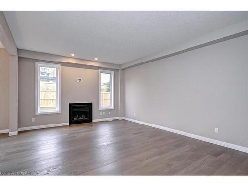 442 Westhaven Street, Waterloo, ON - Indoor Photo Showing Living Room With Fireplace