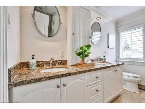 192 Waneta Drive, Oakville, ON - Indoor Photo Showing Bathroom