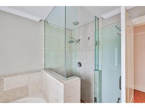 192 Waneta Drive, Oakville, ON - Indoor Photo Showing Bathroom