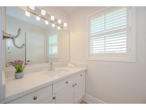 2966 Garnethill Way, Oakville, ON - Indoor Photo Showing Bathroom