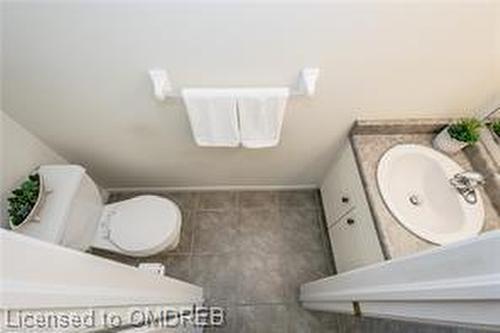 140 Severn Drive, Guelph, ON - Indoor Photo Showing Bathroom