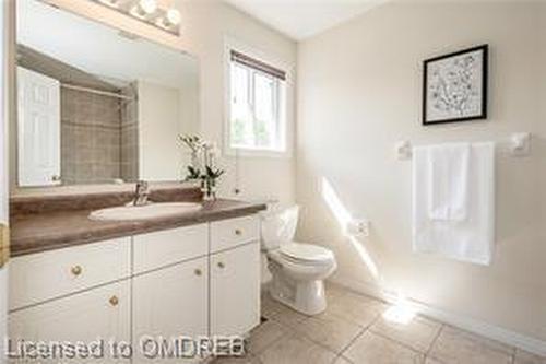 140 Severn Drive, Guelph, ON - Indoor Photo Showing Bathroom