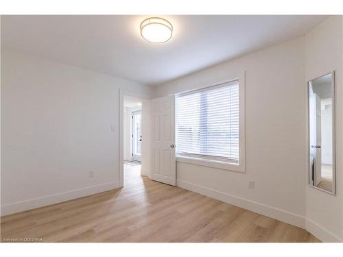 140 Severn Drive, Guelph, ON - Indoor Photo Showing Other Room