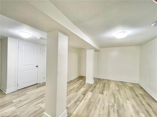 287 Hunter Street E, Hamilton, ON - Indoor Photo Showing Other Room