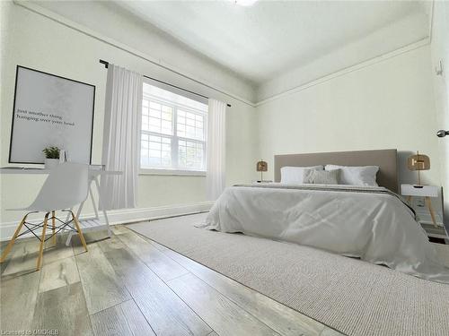 287 Hunter Street E, Hamilton, ON - Indoor Photo Showing Bedroom