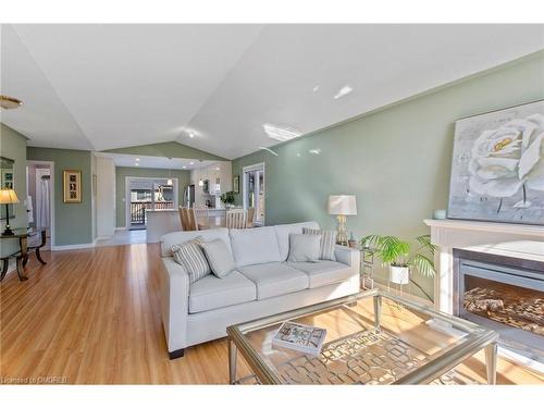 24 Quaker Road, Welland, ON - Indoor Photo Showing Living Room With Fireplace