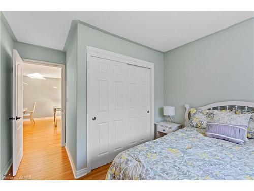 24 Quaker Road, Welland, ON - Indoor Photo Showing Bedroom