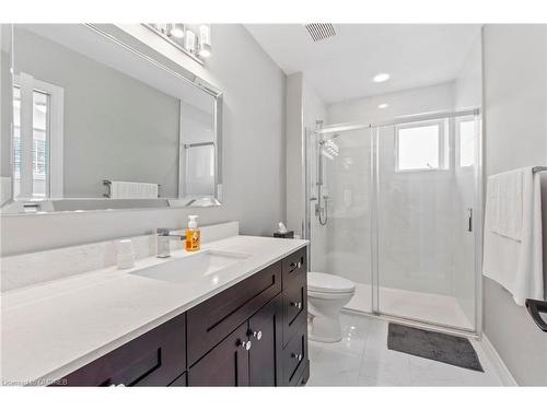 24 Quaker Road, Welland, ON - Indoor Photo Showing Bathroom