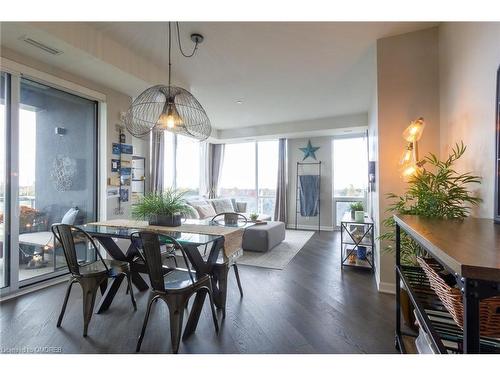 304-3028 Creekshore Common, Oakville, ON - Indoor Photo Showing Dining Room