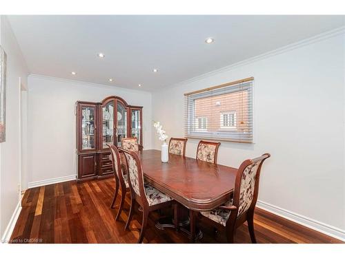 2128 Wincanton Crescent, Mississauga, ON - Indoor Photo Showing Dining Room