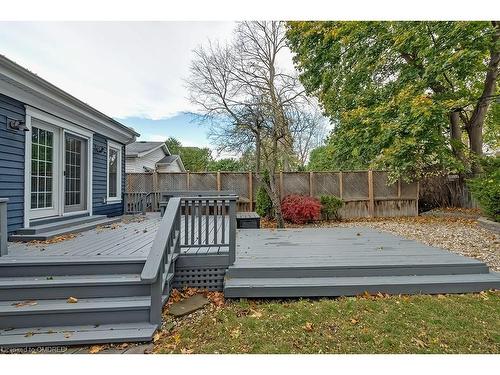 411 Trafalgar Road, Oakville, ON - Outdoor