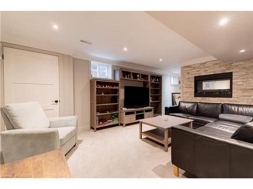 134 Westchester Road, Oakville, ON - Indoor