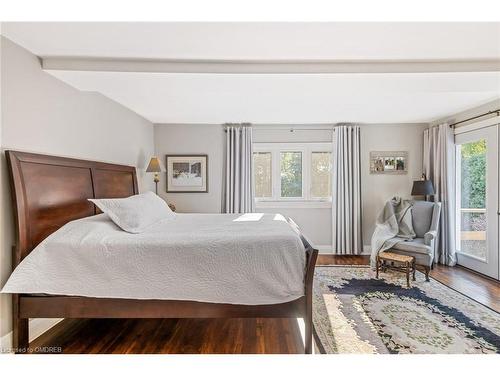 40 Birch Hill Lane, Oakville, ON - Indoor Photo Showing Bedroom