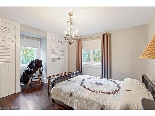 40 Birch Hill Lane, Oakville, ON - Indoor Photo Showing Bedroom