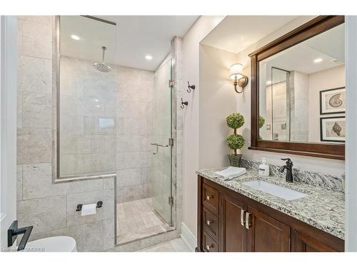 23 Hayleyvale Road, Caledon, ON - Indoor Photo Showing Bathroom