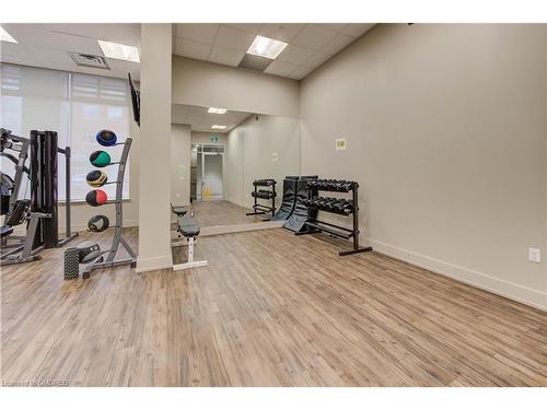 226-216 Oak Park Boulevard, Oakville, ON - Indoor Photo Showing Gym Room