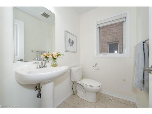 413 Switchgrass Street, Oakville, ON - Indoor Photo Showing Bathroom