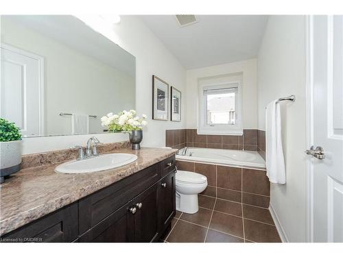 413 Switchgrass Street, Oakville, ON - Indoor Photo Showing Bathroom