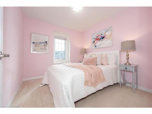 413 Switchgrass Street, Oakville, ON - Indoor Photo Showing Bedroom