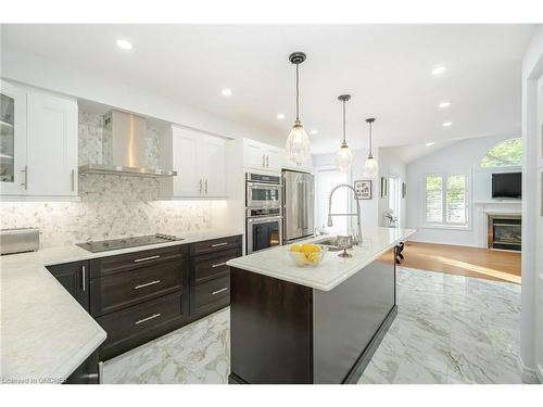 2873 Cartwright Crescent, Mississauga, ON - Indoor Photo Showing Kitchen With Stainless Steel Kitchen With Upgraded Kitchen