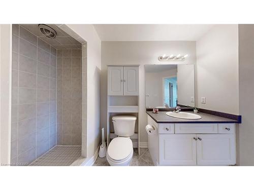 74 Raspberry Trail, Thorold, ON - Indoor Photo Showing Bathroom