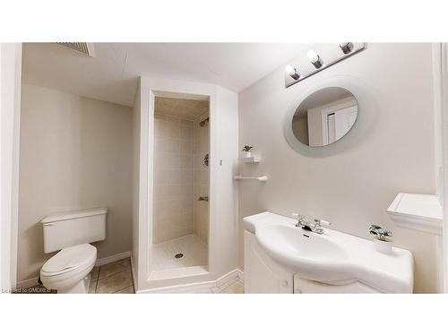 74 Raspberry Trail, Thorold, ON - Indoor Photo Showing Bathroom