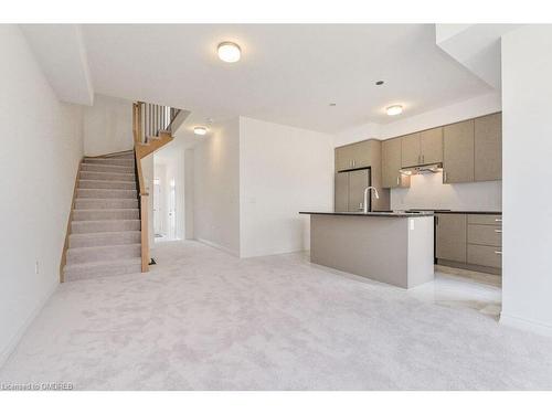 42 Edminston Drive Drive, Fergus, ON - Indoor Photo Showing Kitchen