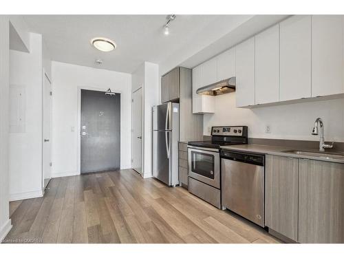 614-5240 Dundas Street, Burlington, ON - Indoor Photo Showing Kitchen With Stainless Steel Kitchen