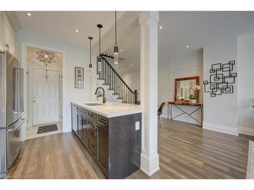 36-300 Ravineview Way, Oakville, ON - Indoor Photo Showing Kitchen