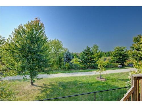 36-300 Ravineview Way, Oakville, ON - Outdoor