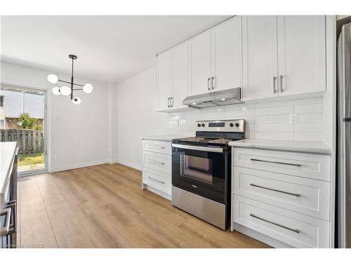 178-17 Old Pine Trail, St. Catharines, ON - Indoor Photo Showing Kitchen With Stainless Steel Kitchen With Upgraded Kitchen