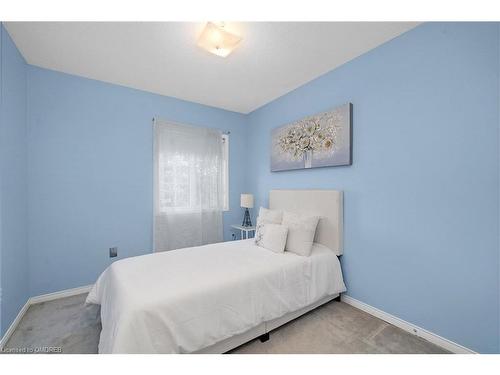 6-200 Cresthaven Road, Brampton, ON - Indoor Photo Showing Bedroom