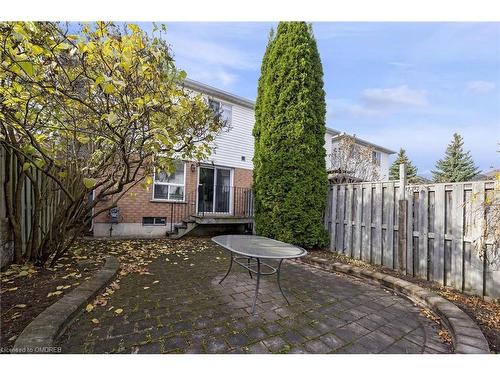 6-200 Cresthaven Road, Brampton, ON - Outdoor