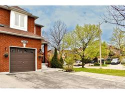 7058 Stoneywood Way  Mississauga, ON L5N 6Y5