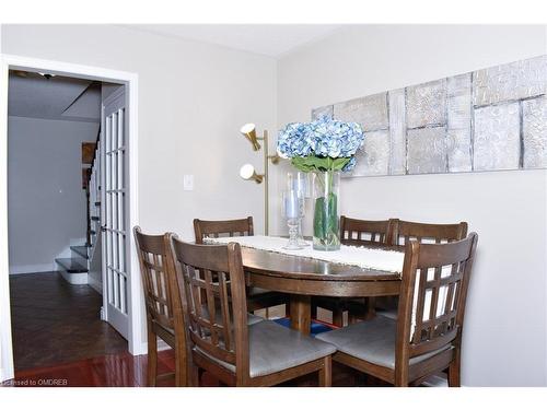 7058 Stoneywood Way, Mississauga, ON - Indoor Photo Showing Dining Room