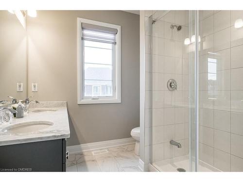 1456 Ford Strathy Crescent, Oakville, ON - Indoor Photo Showing Bathroom