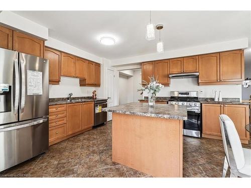 342 Dymott Avenue, Milton, ON - Indoor Photo Showing Kitchen With Stainless Steel Kitchen