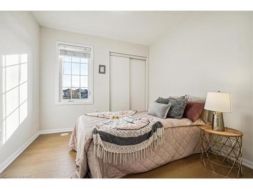 342 Dymott Avenue, Milton, ON - Indoor Photo Showing Bedroom