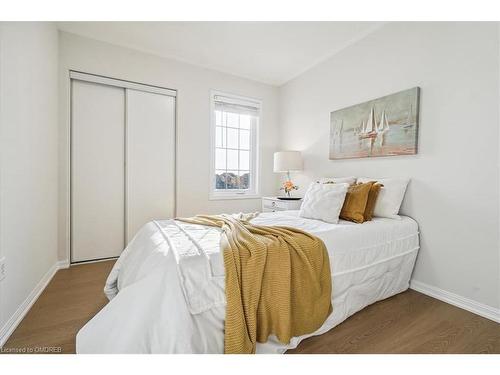 342 Dymott Avenue, Milton, ON - Indoor Photo Showing Bedroom