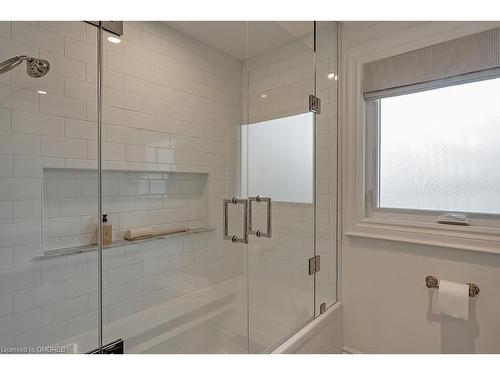 2359 Canso Road, Oakville, ON - Indoor Photo Showing Bathroom