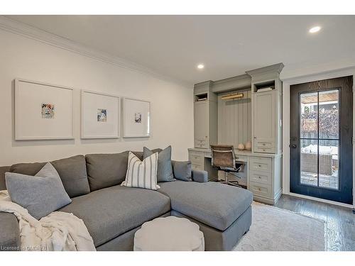 2359 Canso Road, Oakville, ON - Indoor Photo Showing Living Room