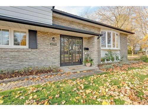 2359 Canso Road, Oakville, ON - Outdoor