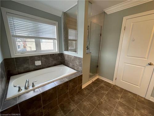 563 Stream Crescent, Oakville, ON - Indoor Photo Showing Bathroom