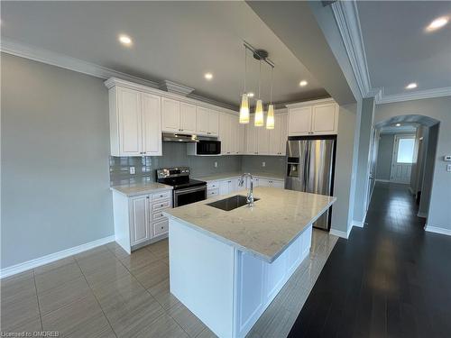 563 Stream Crescent, Oakville, ON - Indoor Photo Showing Kitchen With Stainless Steel Kitchen